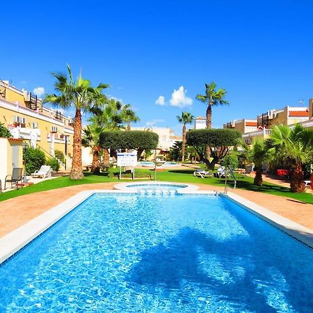 Casa La Zenia Elite Townhouse With Shared Pool And 10 Minutes Walk To Beach Villa Orihuela Exterior photo
